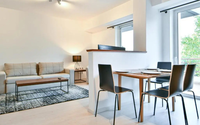 Fully-Renovated Apartment in Palaio Faliro