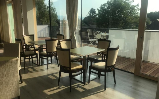 Deluxe TIVOLI Suites