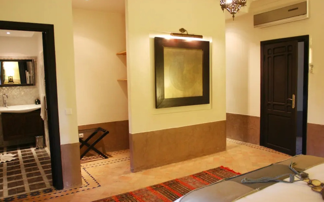 Villa Abalya 24