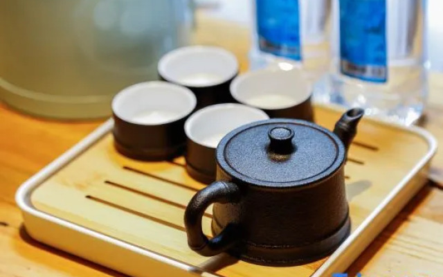Qing Qiu Hotel