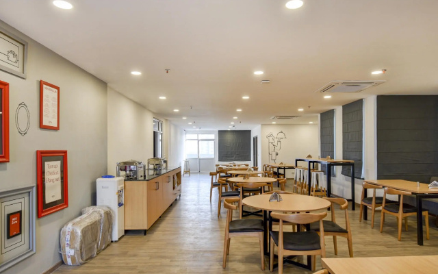 OYO 385 TownHouse Navya International Ramamurthy Nagar