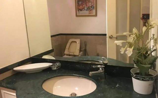 KL Grand Service Suite at Times Square