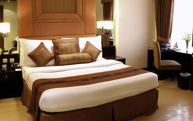 Park Lane Hotel