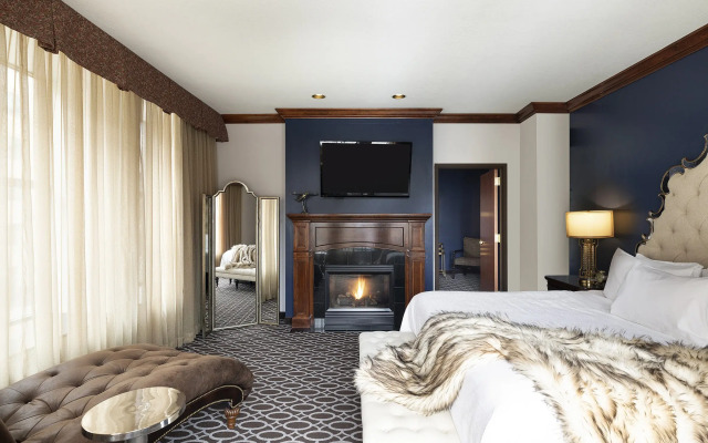 Des Lux Hotel