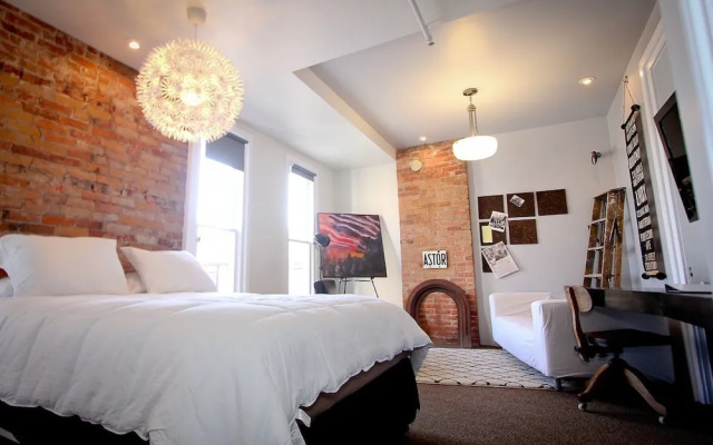 Hart House Hotel