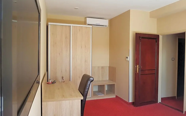 Hotel Stardust