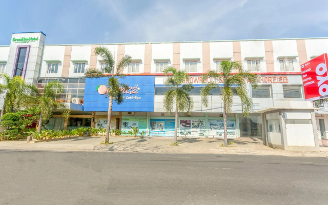 Grand Inn Hotel Mataram