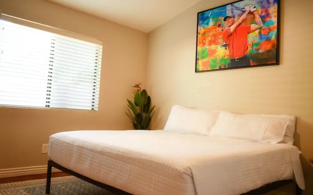 4-bdrm Vacation Dream Home W/backyard Paradise!