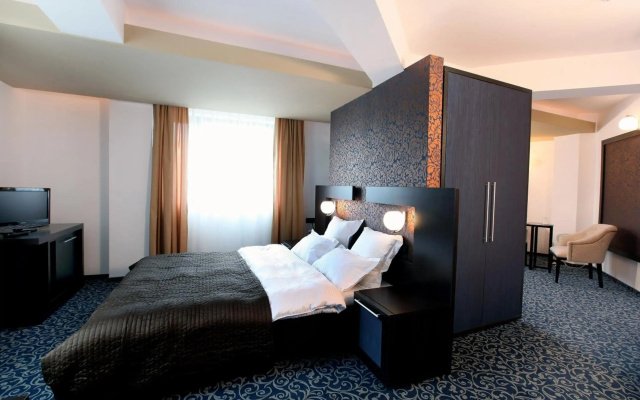 Ambiance Hotel