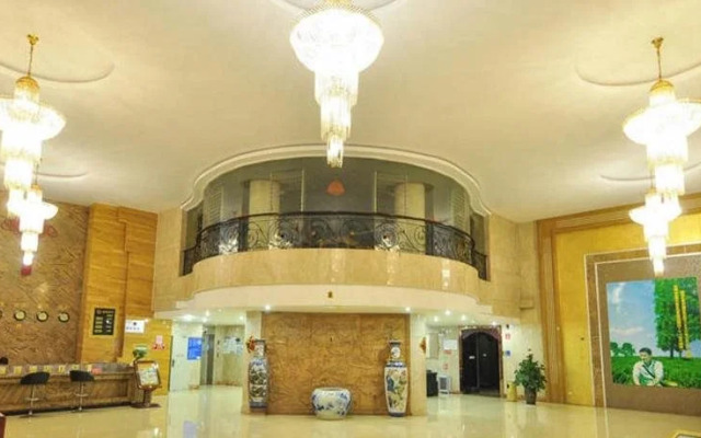 Yuxi Hui Jing Hotel