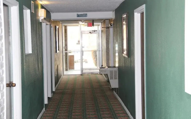 Freeport Plaza Hotel