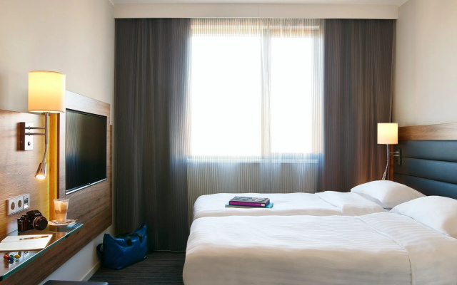 X Hotel