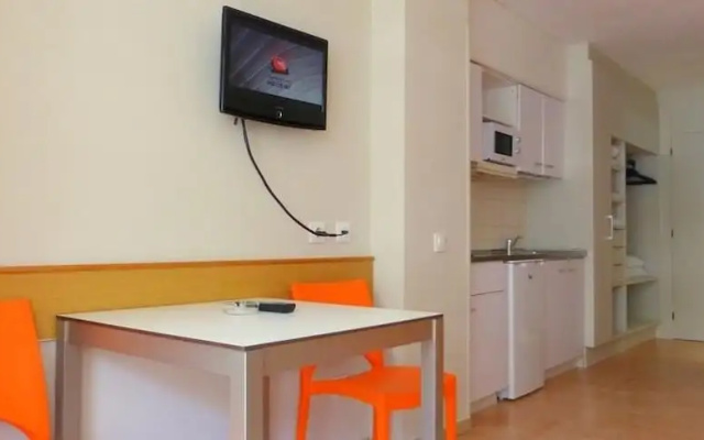 Apartamento familiar cerca de Port Avenuta