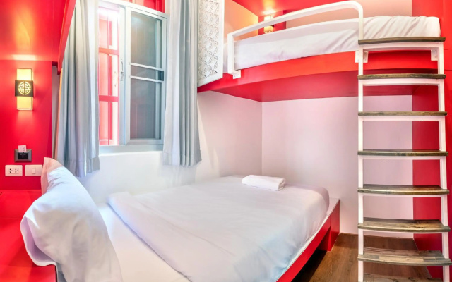 Ama Hostel Bangkok