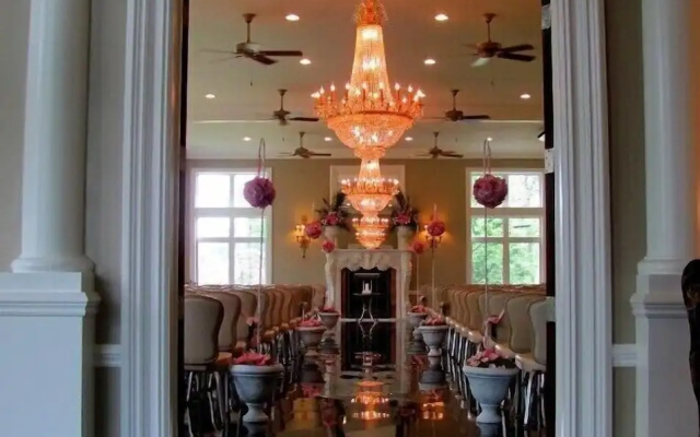 Cameron Estate Inn & Restaurant