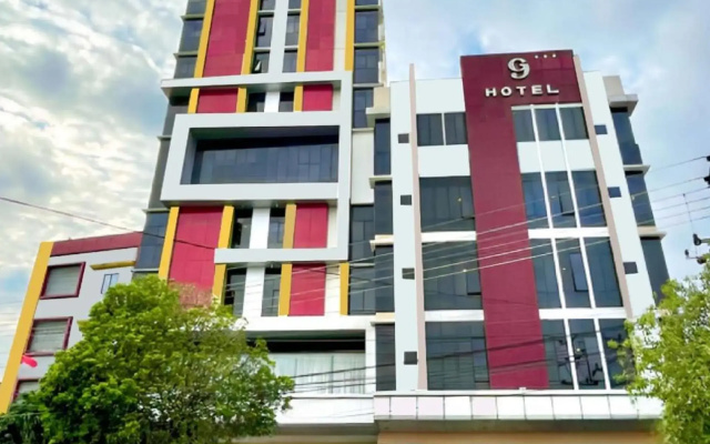 G Hotel
