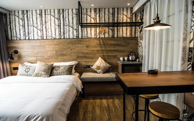 Dream-box Hotel