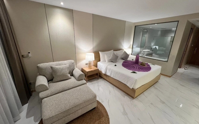 Luxtalay Khanom Hotel