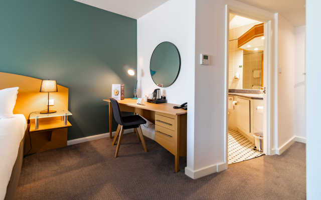 Holiday Inn Ashford North A20 by IHG