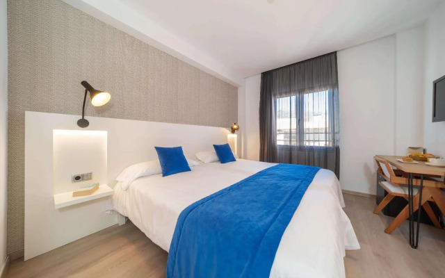 Mar Calma Hotel