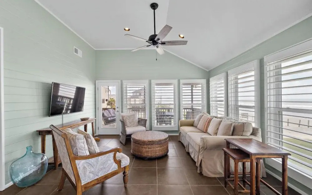 Maree by the Sea by Ryson Vacation Rentals