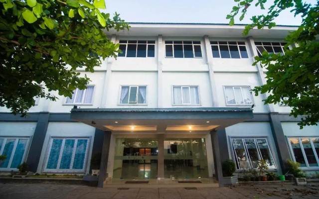 OYO 1401 Hotel Maya