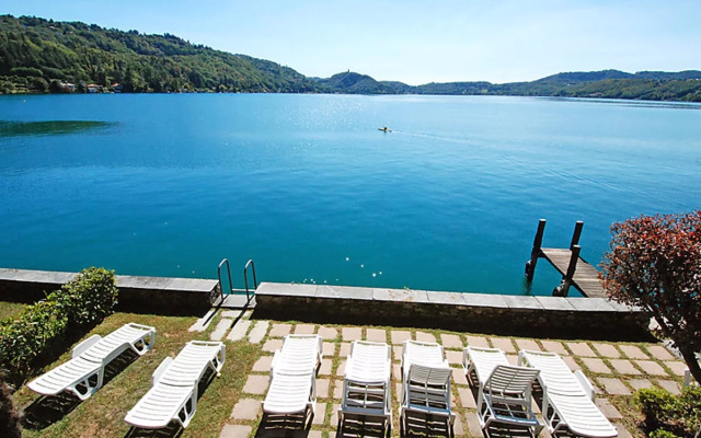 Casa sul lago 25733