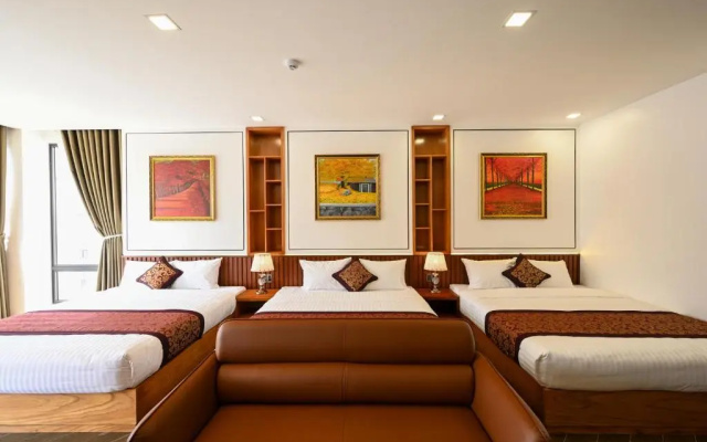 La Fleur Premium Central Apartment