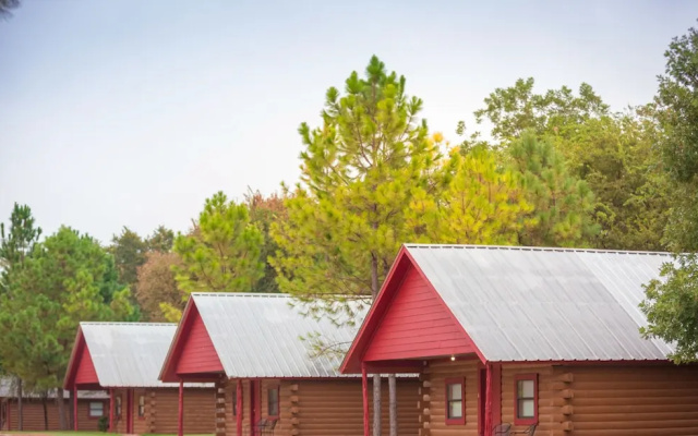 Deer Creek Cabins and Lodge
