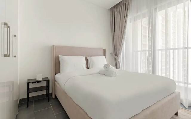 Modern 1BR in The Crest With Pool and gym