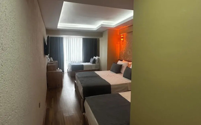 Özer Palace Hotel