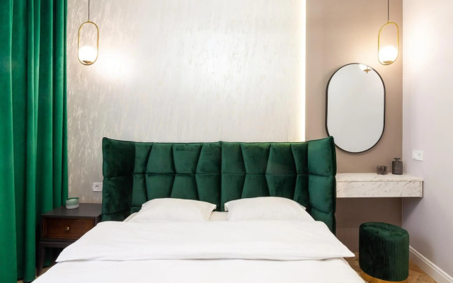 LEOGRAND apartment on Horodotska 45