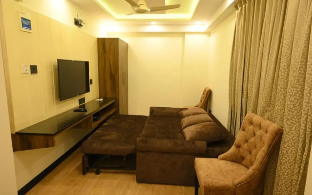 Meenakshi Inn