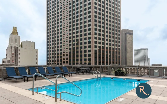 Stay Alfred at Hibernia Tower