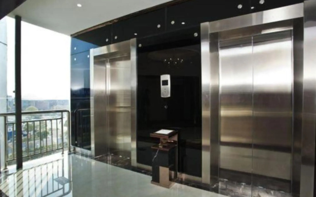 Manli Mandu Intelligent Cinema Hotel (Taizhou Jiaojiang Guobo Central Branch)