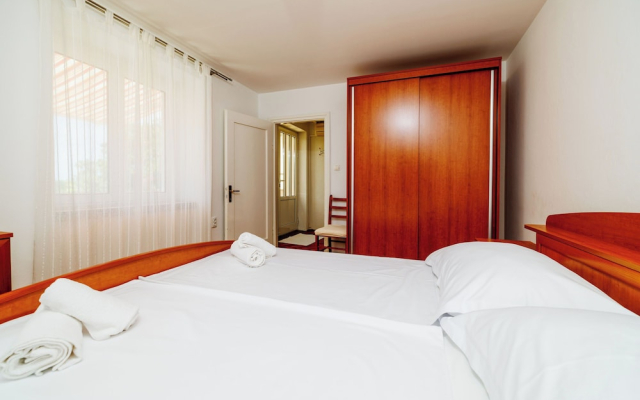 Apartment Mima