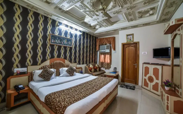 OYO 1942 Hotel Bharat Palace