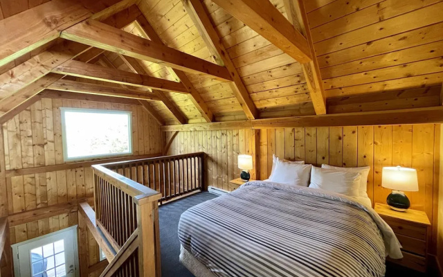 Best Coast Cabin