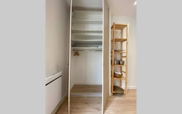 Place de Metz, Hyper-centre Grenoble, Studio 25 m2