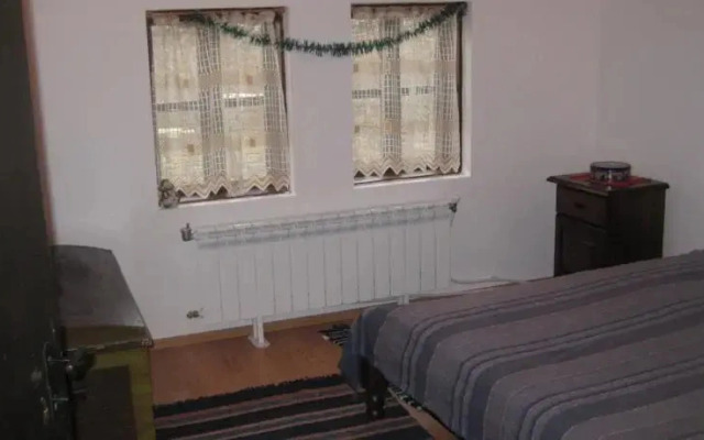 Beeva House