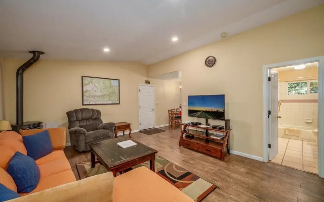 1821 Arrowhead 2 Bedroom Home