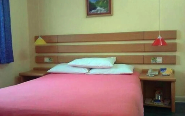 Home Inn Zhong He Middle Road