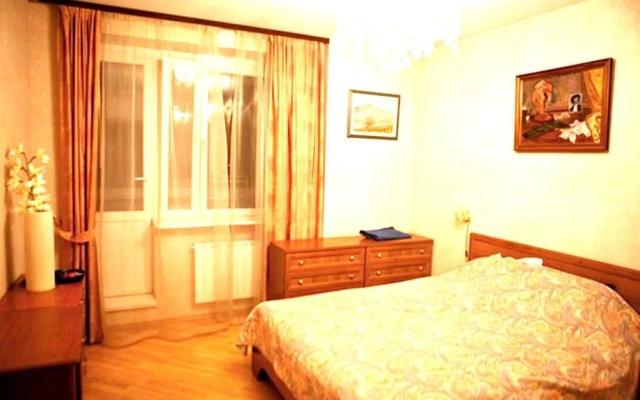 Day and Night na Pokrovke Hotel
