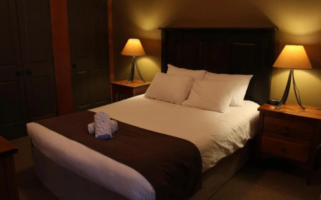 Timberline Lodges by Fernie Lodging Company
