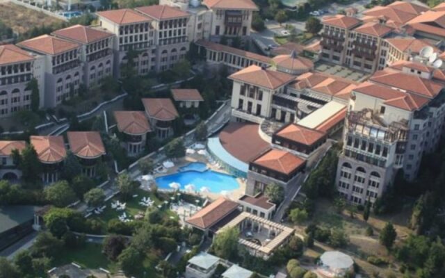 Отель Klassis Resort вид на фасад