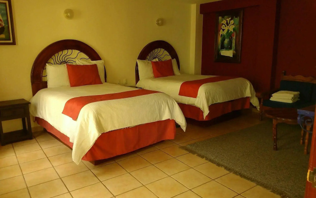Hotel Jardines del Carmen