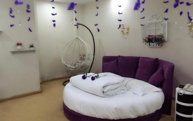 168 Theme Hotel