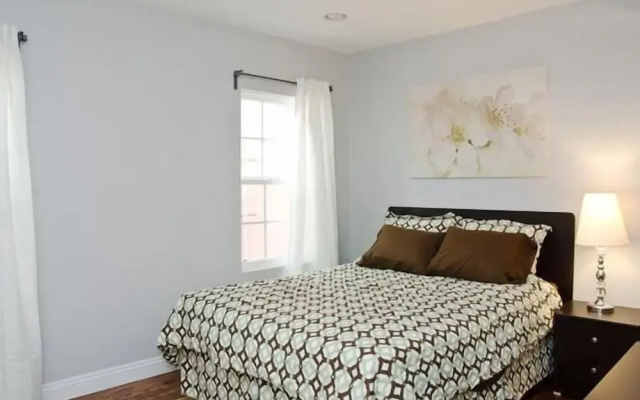 LA022 4 Bedroom Holiday home By Senstay