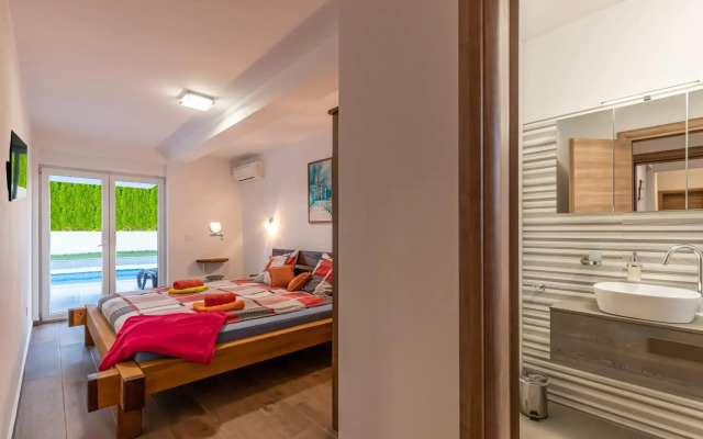 Leon's Holiday Homes Villa 3