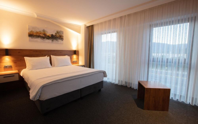 Valent Otel Business